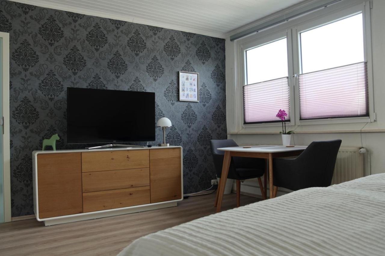 Privatzimmer Mit Eigenem Bad Und Kueche Burgwedel  Exteriör bild